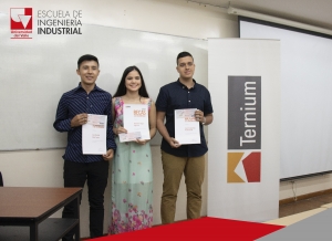 Entrega de Becas TERNIUM